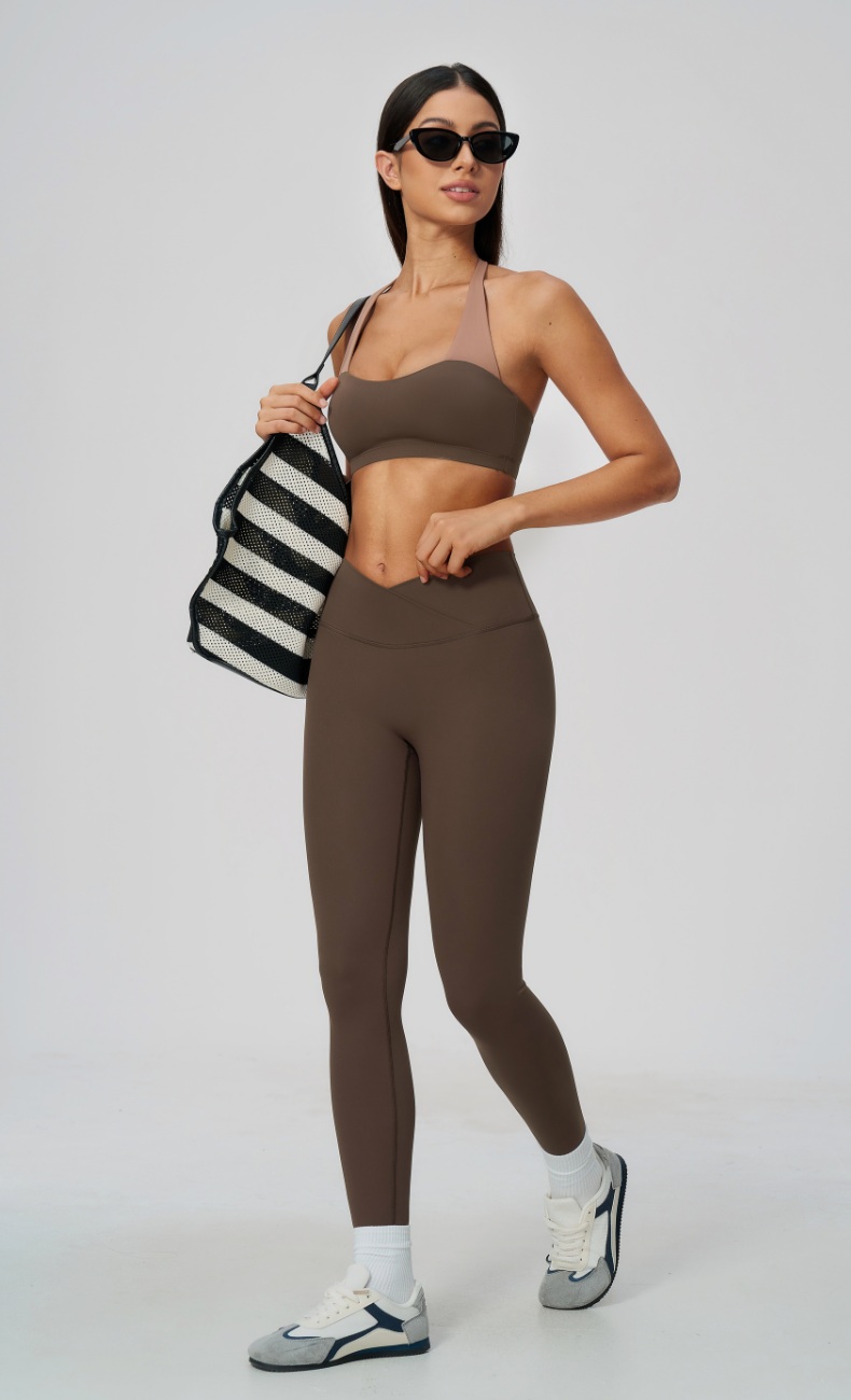 Priscilla Contrast Halter Sports Bra V-Waist Leggings Workout Set