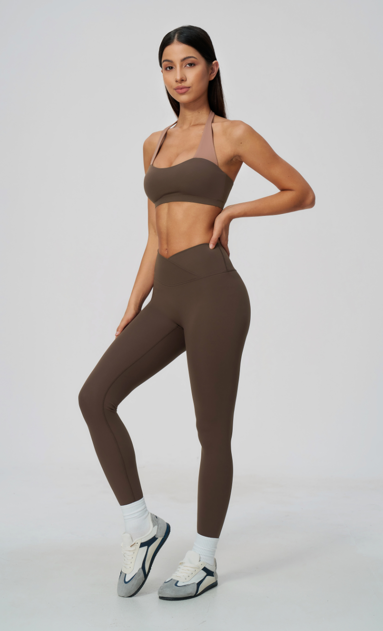 Priscilla Contrast Halter Sports Bra V-Waist Leggings Workout Set