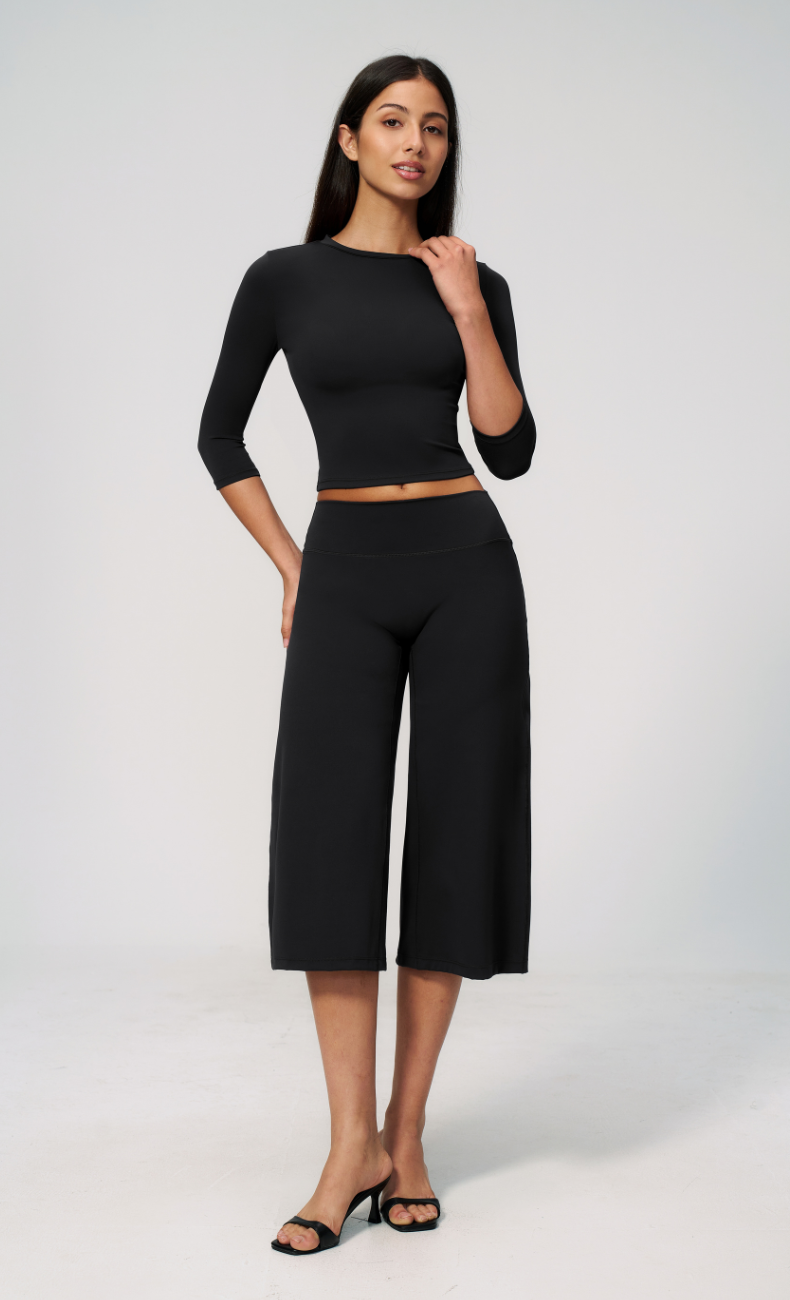 Alexandra 3/4 Sleeve Wide Leg Capri Workout Set
