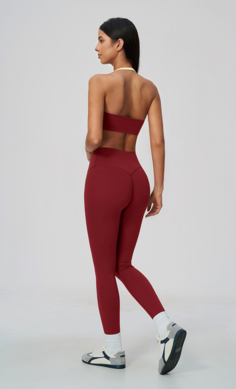 Priscilla Contrast Halter Sports Bra V-Waist Leggings Workout Set
