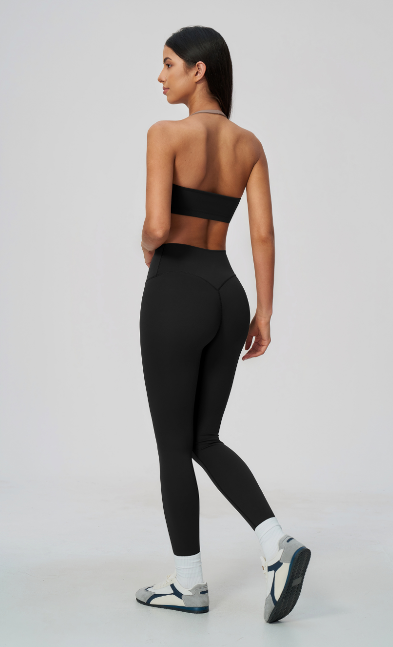 Priscilla Contrast Halter Sports Bra V-Waist Leggings Workout Set