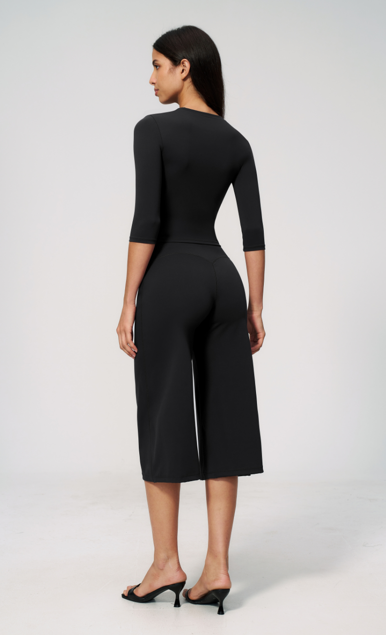 Alexandra 3/4 Sleeve Wide Leg Capri Workout Set