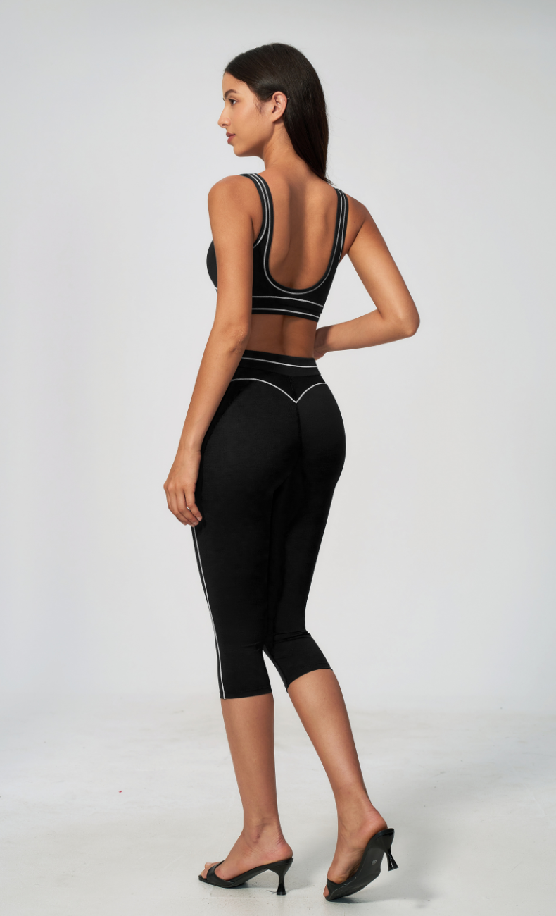Alexis Contrast Trim Sports Bra Capri Workout Set
