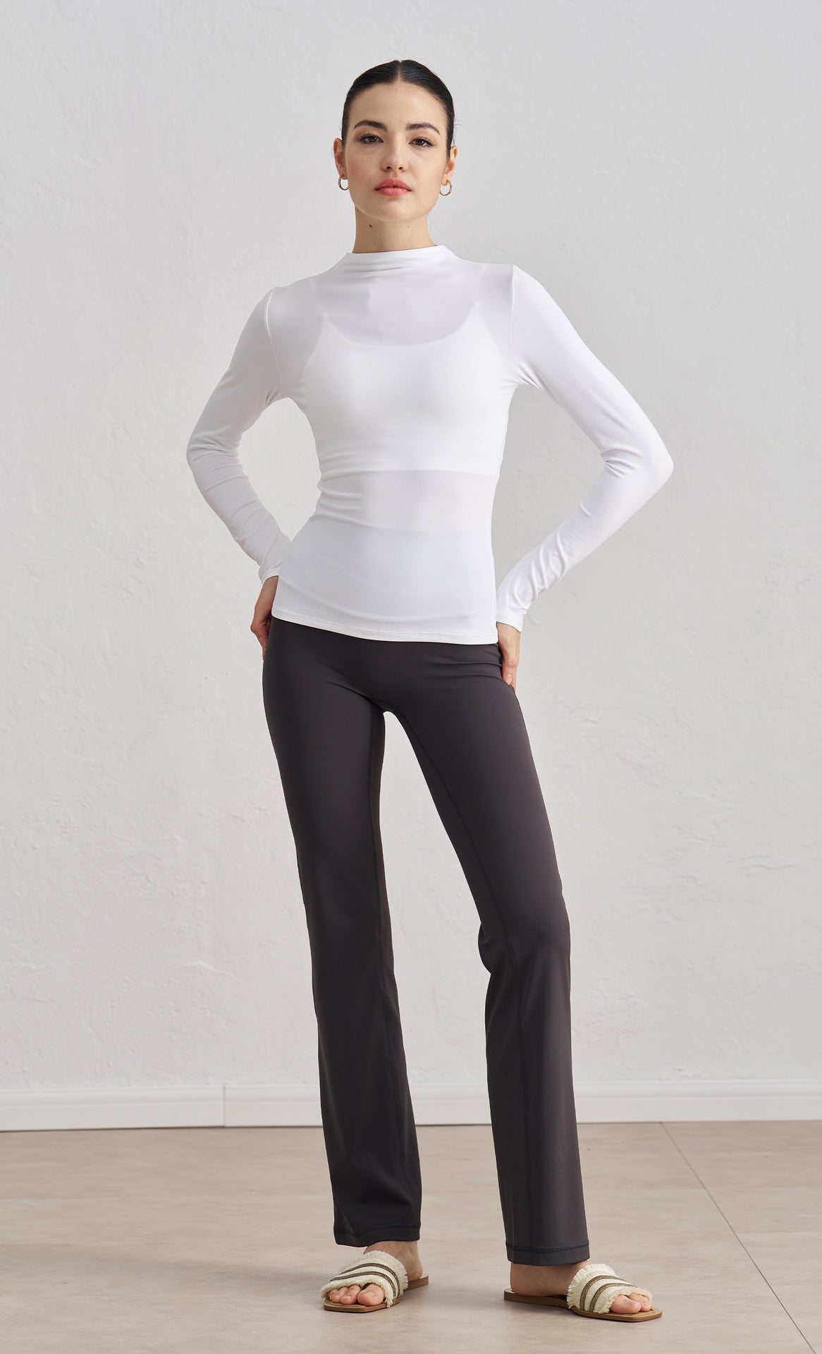 Madeleine High-Stretch Fitness Long Sleeve