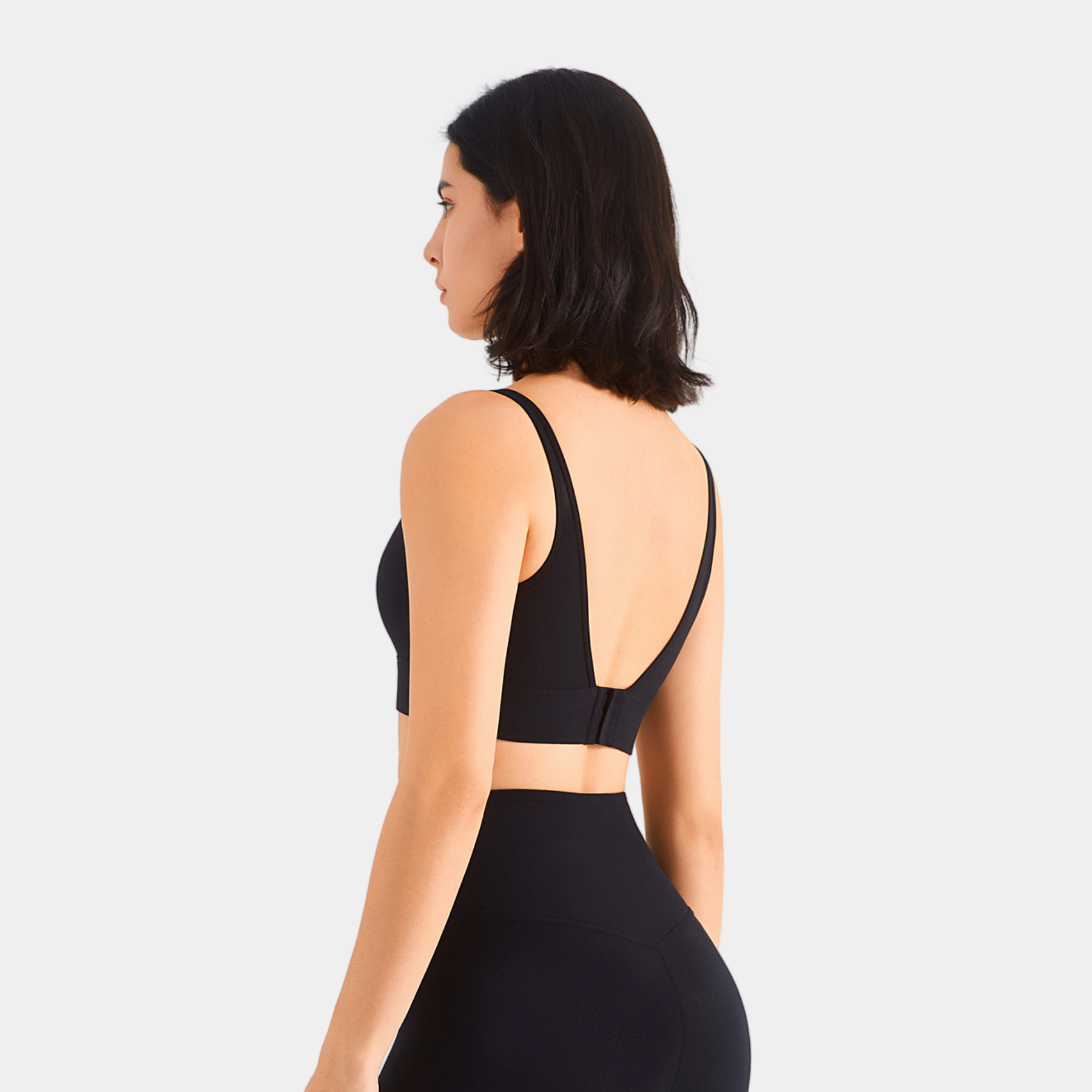 Alyssa Seamless Ribbed Bra - Black - WOO YOGA